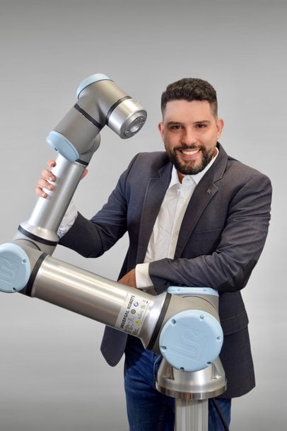 UNIVERSAL ROBOTS FIRMA PARCERIA COM A DIMENSIONAL BRASIL PARA EXPANDIR ATUAÇÃO DOS COBOTS NO PAÍS